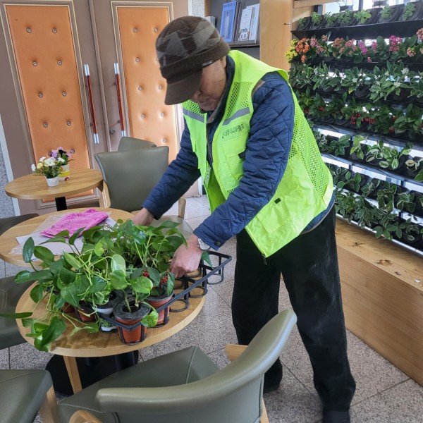 12ceb27e264ab0115bed199d4d080a78_1774945