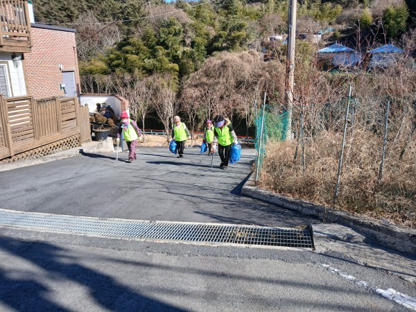 1338a1eee248dd984270454d04ab457d_1772497